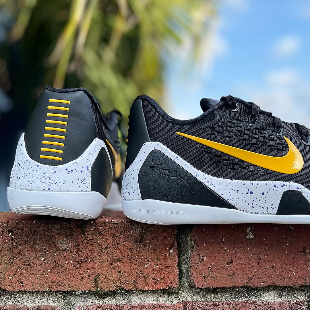 NIKE KOBE 9 EM LOW PROTRO 'LAKERS AWAY' ナイキ コービー 9 プロトロ
