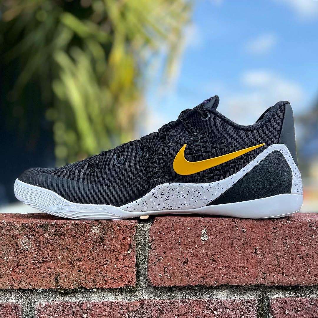 NIKE KOBE 9 EM LOW PROTRO 'LAKERS AWAY' ナイキ コービー 9 プロトロ