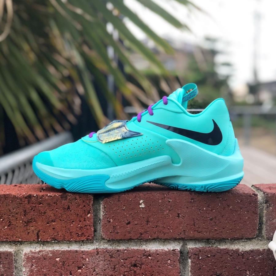 Nike ズームフリーク3 ZOOM  FREAK3 26cm 最新ズームフリークバスケットシューズ☆Zoom Freak 3お早めに！ (Nike