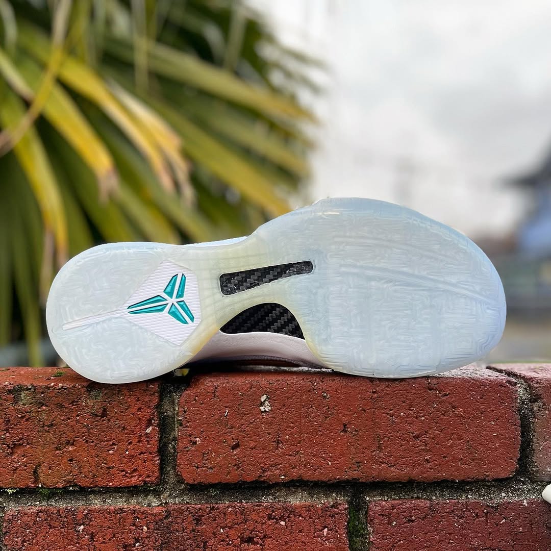 NIKE KOBE 5 PROTRO 'UNDEFEATED WHAT IF PACK' ナイキ コービー