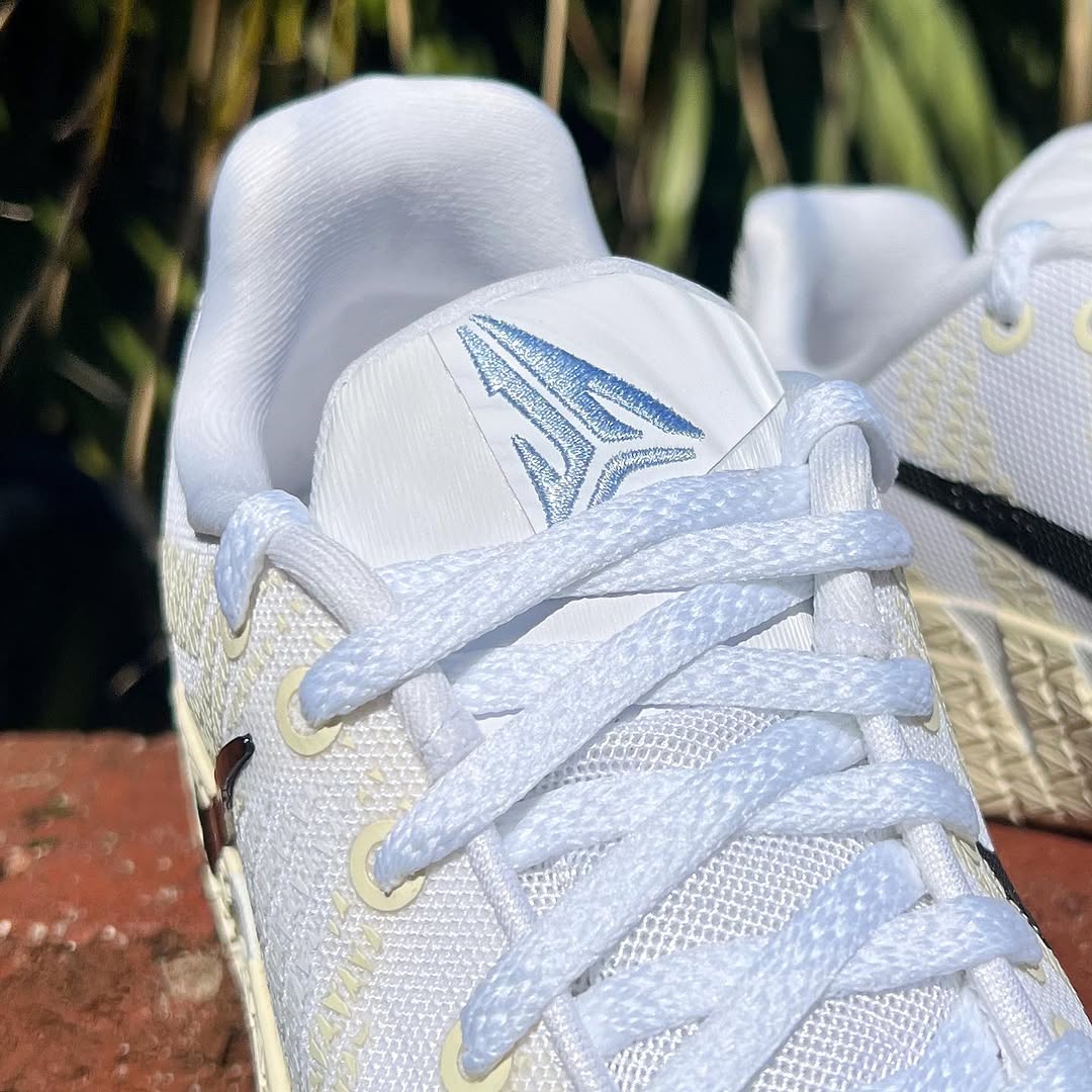 NIKE JA 3 GS 'COCONUT MILK' ナイキ ジャ 3 ジャ モラント 【BOY'S