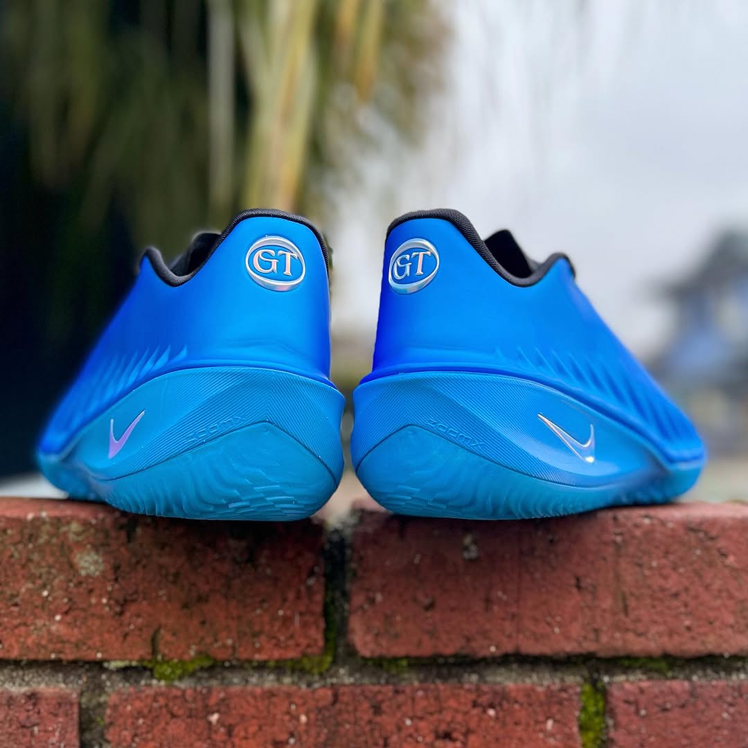 シューズ(男性用) Nike GT cut 4 ナイキ G.T. カット 4：大胆なスタイルとパフォーマンスを高める革新的