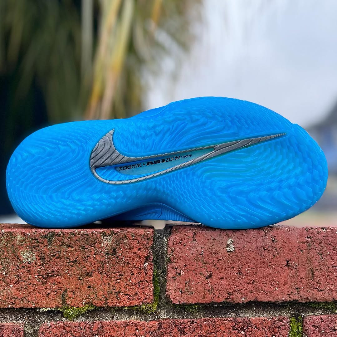 NIKE AIR ZOOM G.T. CUT 4 EP ナイキ エア ズーム GT カット 4 【MEN'S
