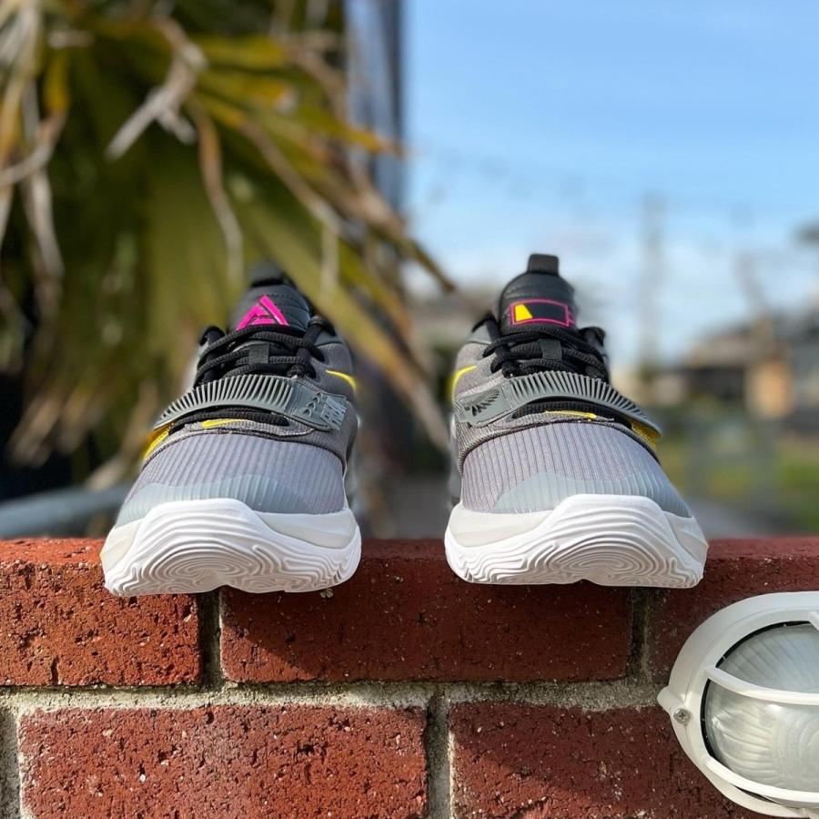 NIKE ZOOM FREAK 3 'BATTERY' ナイキ ズーム フリーク 3 ヤニス