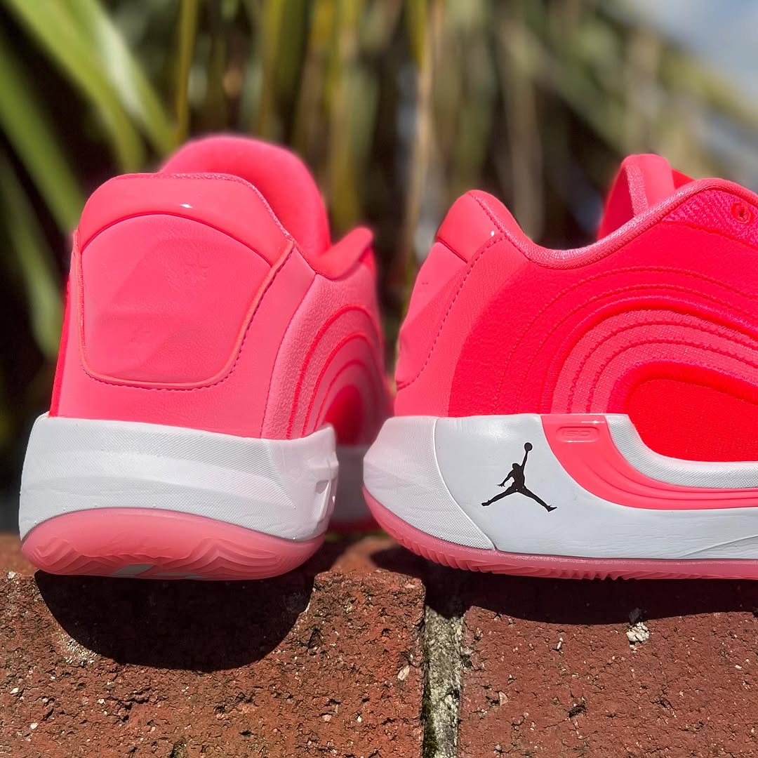 JORDAN LUKA 4 PF 'HCERKA' ナイキ ジョーダン ルカ 4 ドンチッチ