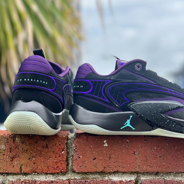 JORDAN LUKA 2 SPACE HUNTER ナイキ ジョーダン ルカ 2 ドンチッチ