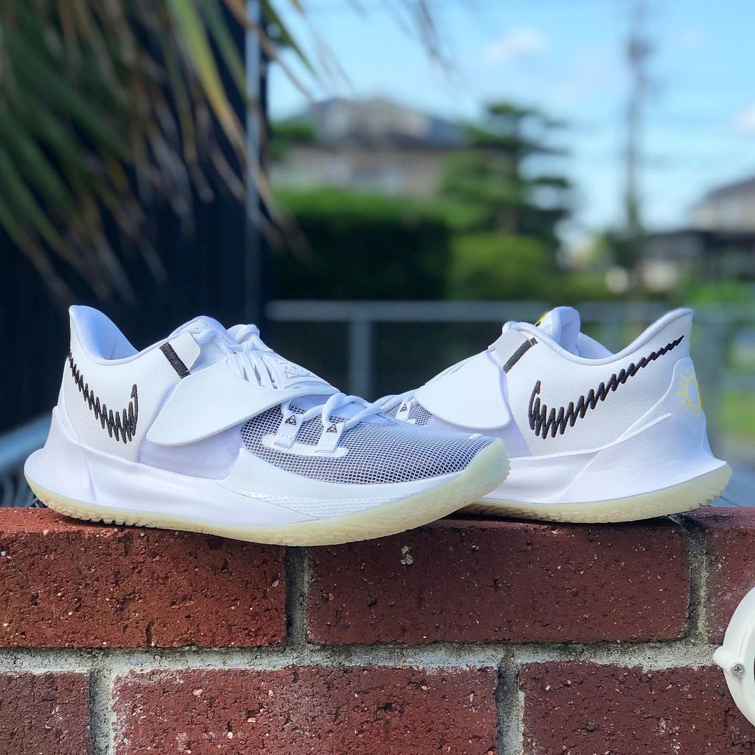 KYRIE LOW 3 EP ナイキ カイリー ローカット 3 【MEN'S】 white/black