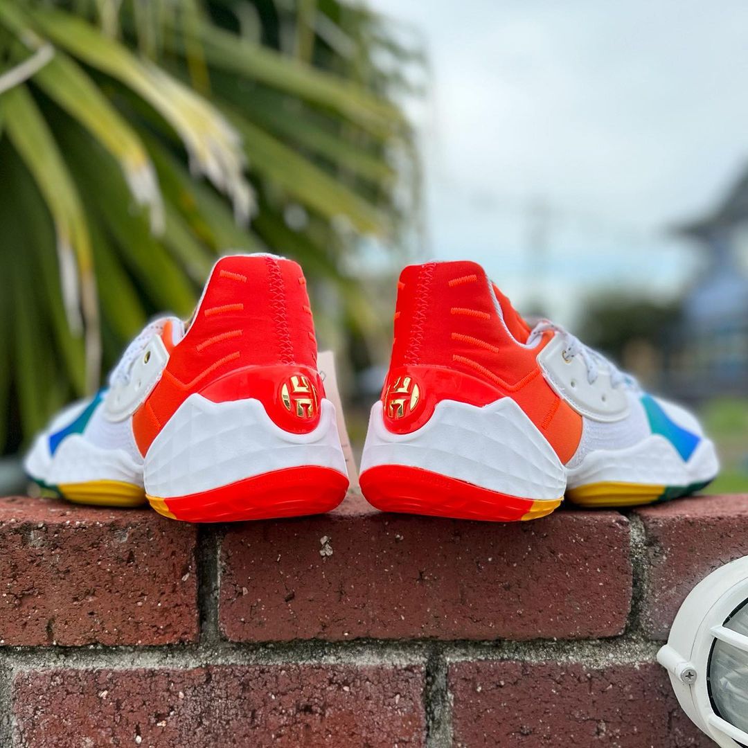 ADIDAS HARDEN VOL.4 'PRIDE' アディダス ハーデン プライド