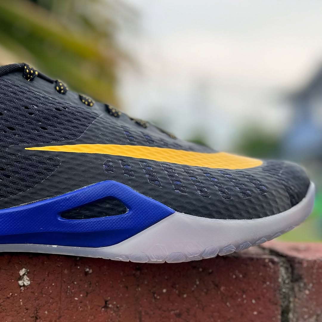 NIKE ナイキ HYPER LIVE イグダラモデル バスケットボールシューズ NIKE HYPERLIVE PE 'ANDRE IGUODALA' ナイキ ハイパーライブ アンドレ