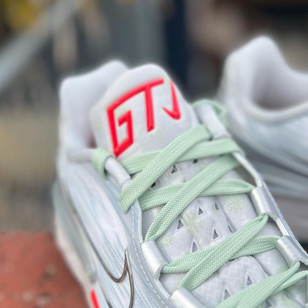 NIKE AIR ZOOM G.T. CUT 2 'CHRISTMAS' ナイキ エア ズーム GT カット