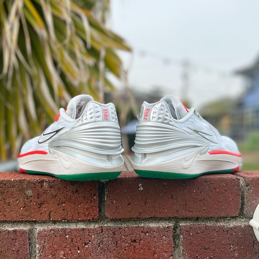 NIKE AIR ZOOM G.T. CUT 2 'CHRISTMAS' ナイキ エア ズーム GT カット