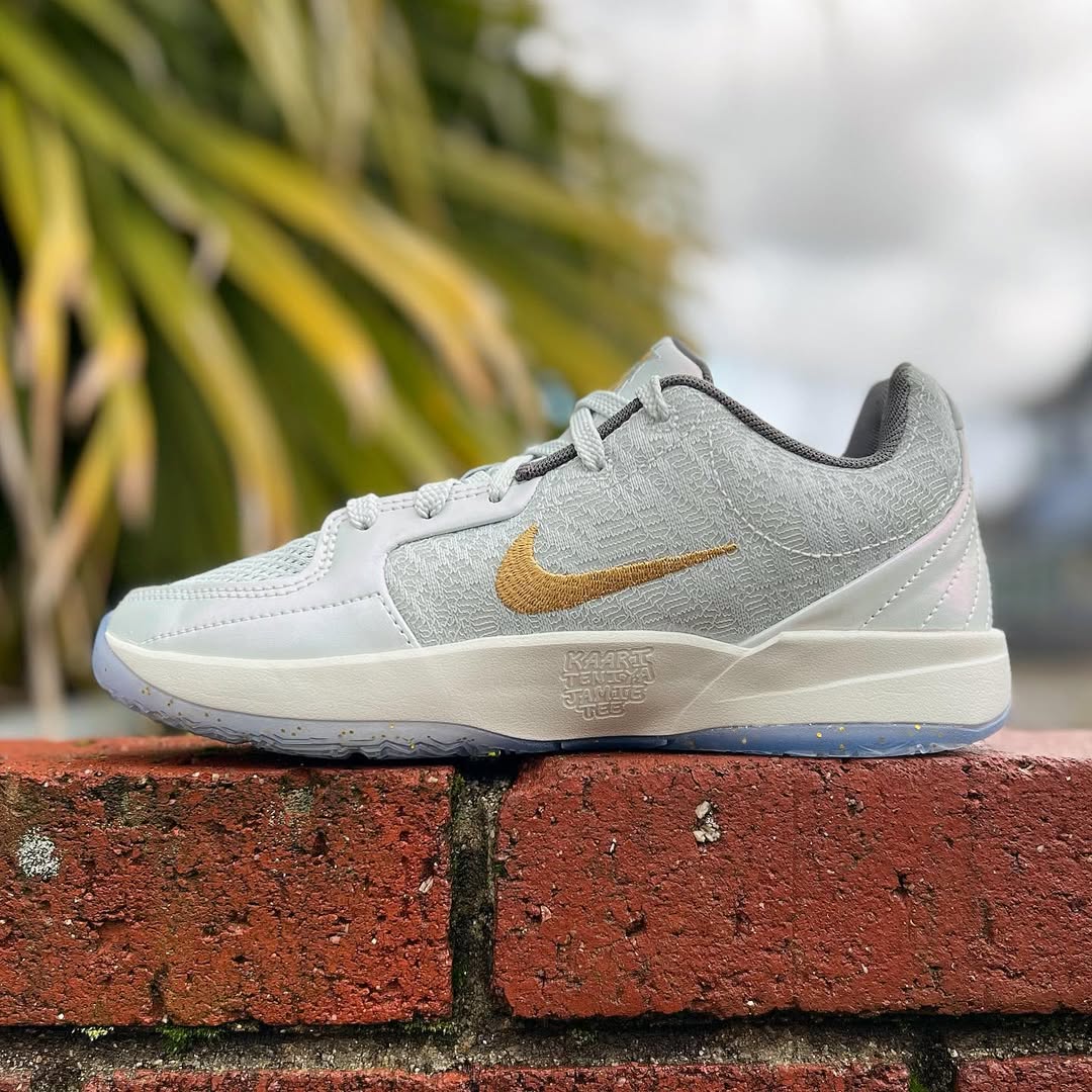 NIKE JA 2 GS 'TREE TOP' 'CHRISTMAS' ナイキ ジャ 2 ジャ