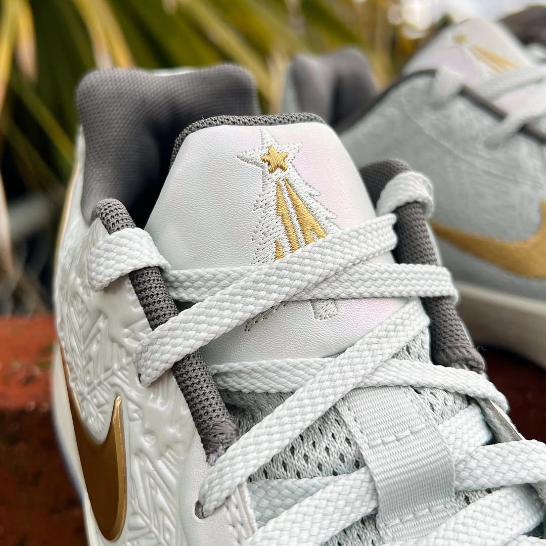 NIKE JA 2 GS 'TREE TOP' 'CHRISTMAS' ナイキ ジャ 2 ジャ
