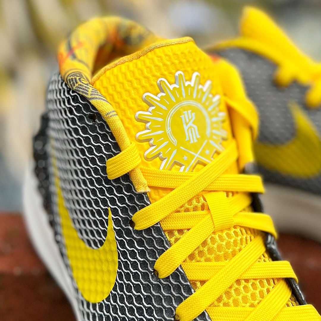 KYRIE 1 LMTD 'RISE' カイリー 1 ライズ 【MEN'S】 black/tour yellow