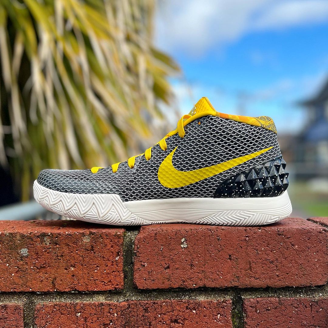 KYRIE 1 LMTD 'RISE' カイリー 1 ライズ 【MEN'S】 black/tour yellow