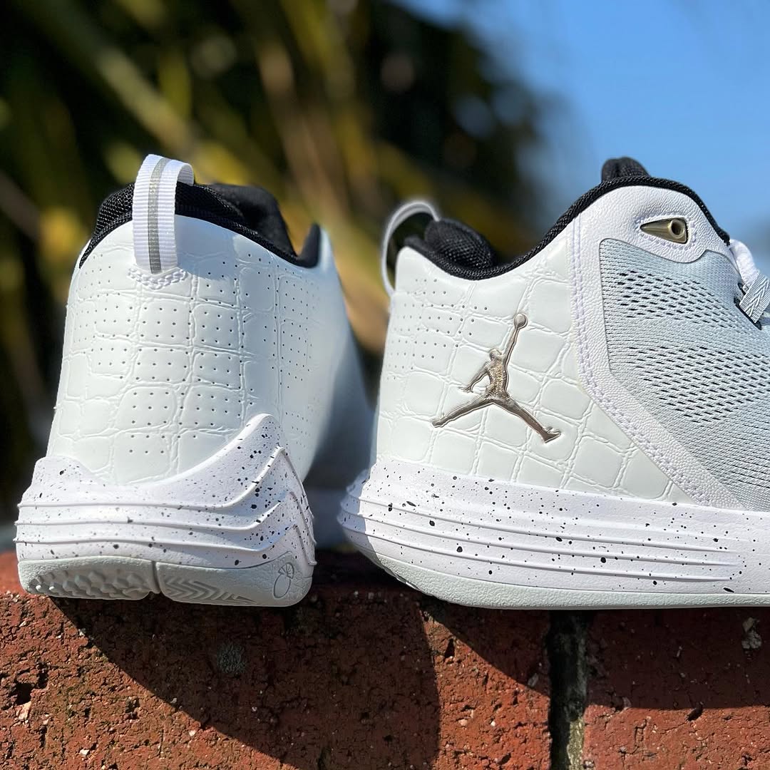 未使用　JORDAN CP3.IX.AE バスケットボールシューズ Jordan CP3.IX AE Hyper Turquoise for Sale | Authenticity