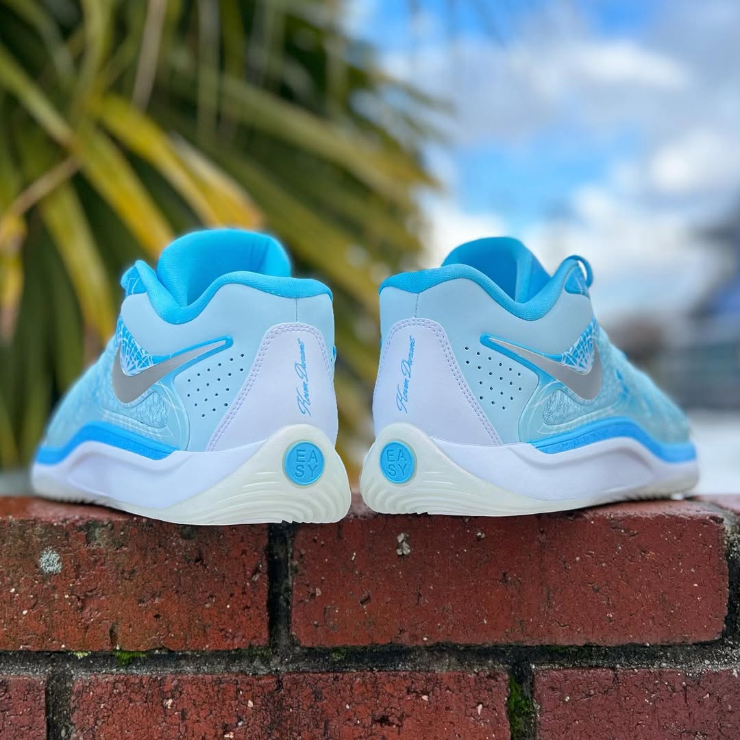 NIKE KD 17 'CHRISTMAS' ナイキ ケーディ 17 ケビン デュラント