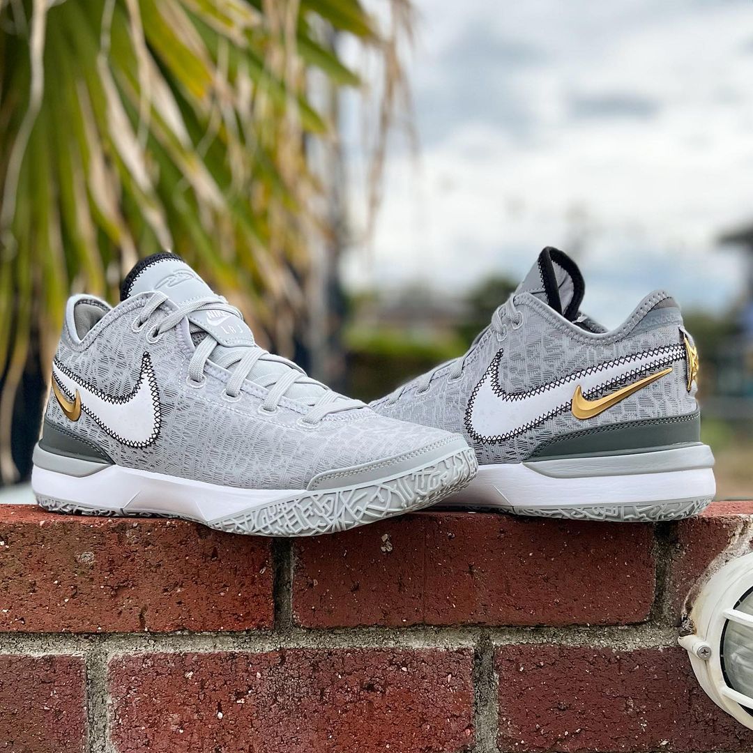 NIKE ZOOM LEBRON NXXT GEN ナイキ ズーム レブロン ネクスト ジェン