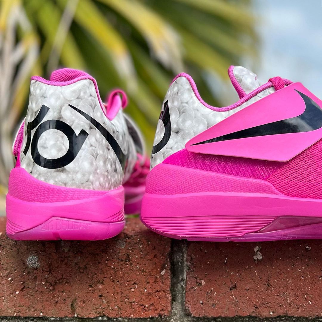シューズ(男性用) Nike Zoom KD IV (AUNT PEARL) 楽天市場】ナイキ ズーム 'AUNT PEARL' スニーカー メンズ