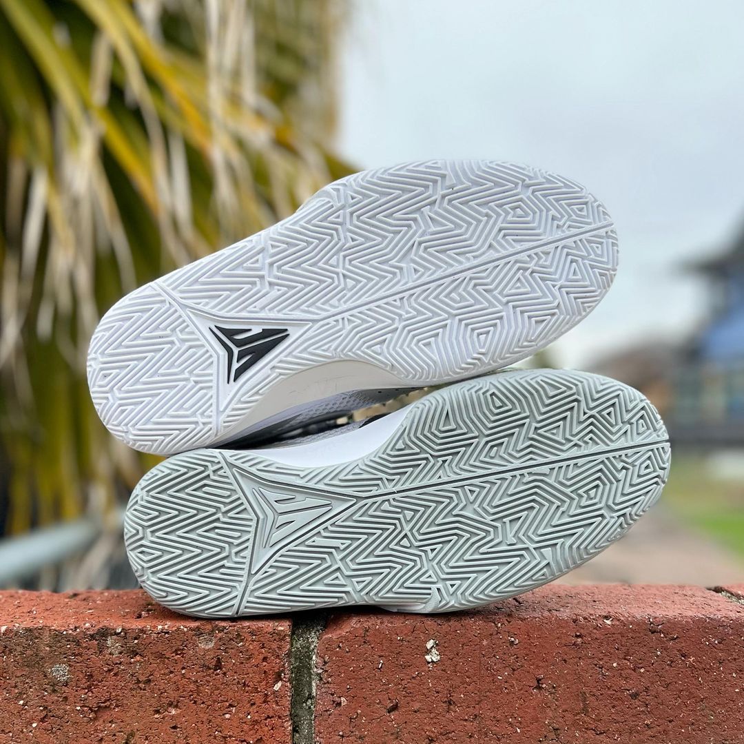 NIKE JA 1 GS LIGHT SMOKE GREY ナイキ ジャ 1 ジャ モラント 【BOY'S