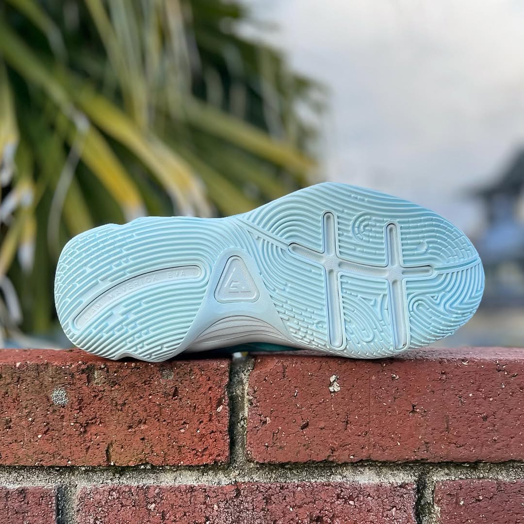 NIKE GIANNIS IMMORTALITY 4 GS ナイキ ヤニス イモータリティ 4