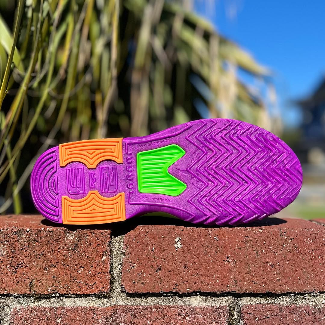 NIKE LEBRON WITNESS 9 GS 'KING OF THE COURT' ナイキ レブロン