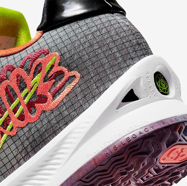 NIKE KYRIE LOW 4 'BLACK TURF ORANGE' ナイキ カイリー ローカット 4