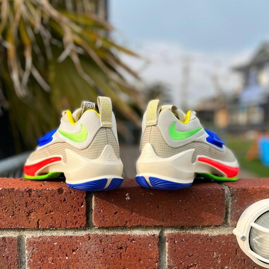 NIKE ZOOM FREAK 3 EP 'PRIMARY COLORS' ナイキ ズーム フリーク