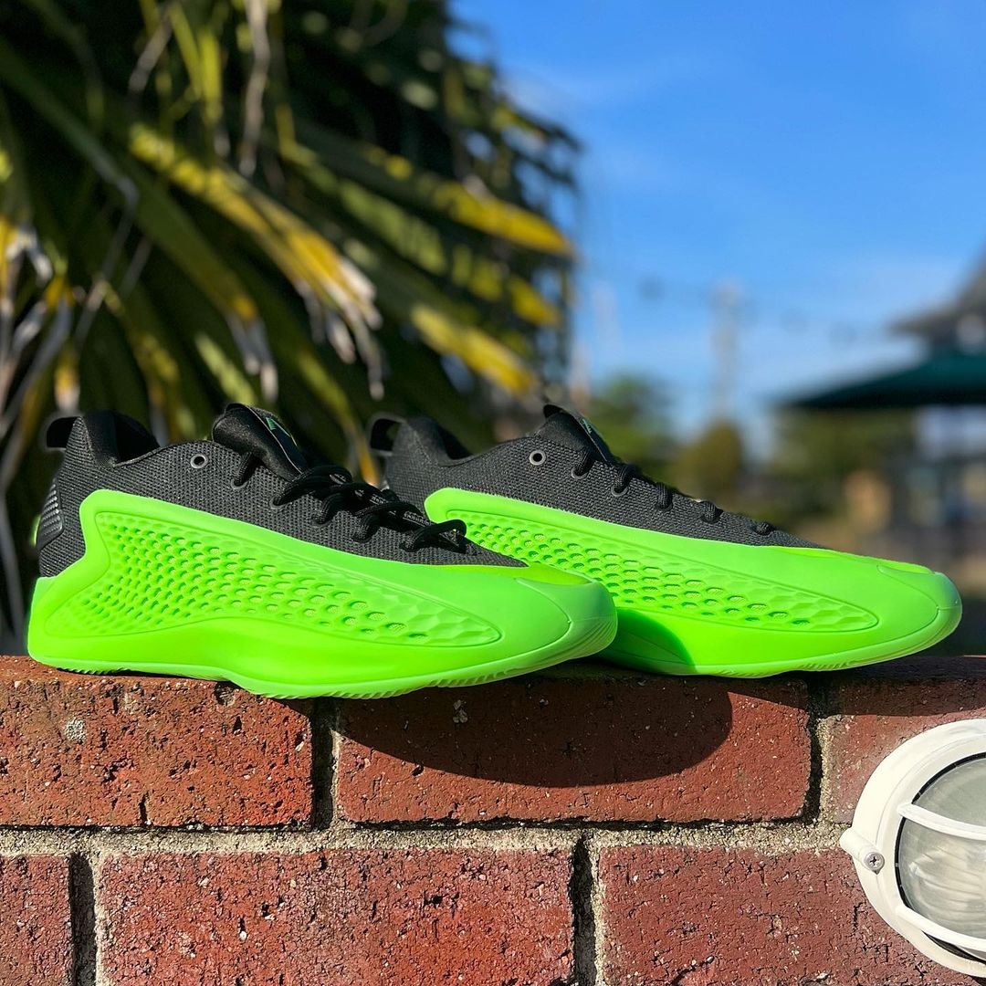 バスケットシューズ　 AE1LOW アンソニー・エドワーズ 1stシグネチャーシューズ『adidas