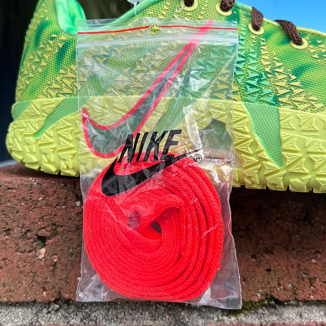 シューズ(男性用) NIKE JA3EP Spooky Season Nike Ja 3 Spooky Season HV9923-700 | SneakerNews.com