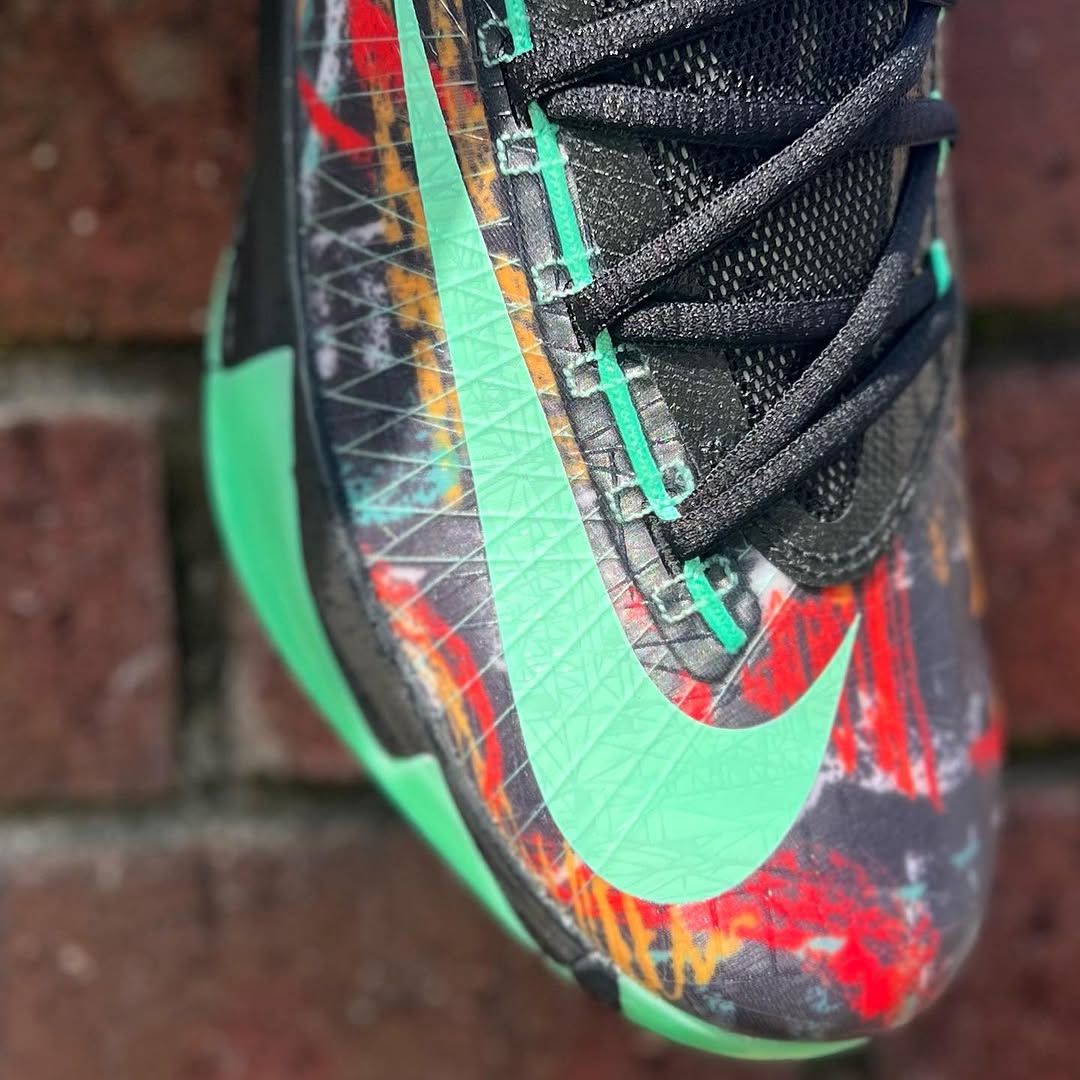 NIKE KD 6 RETRO 'ILLUSION' ナイキ ケーディ 4 ケビン デュラント