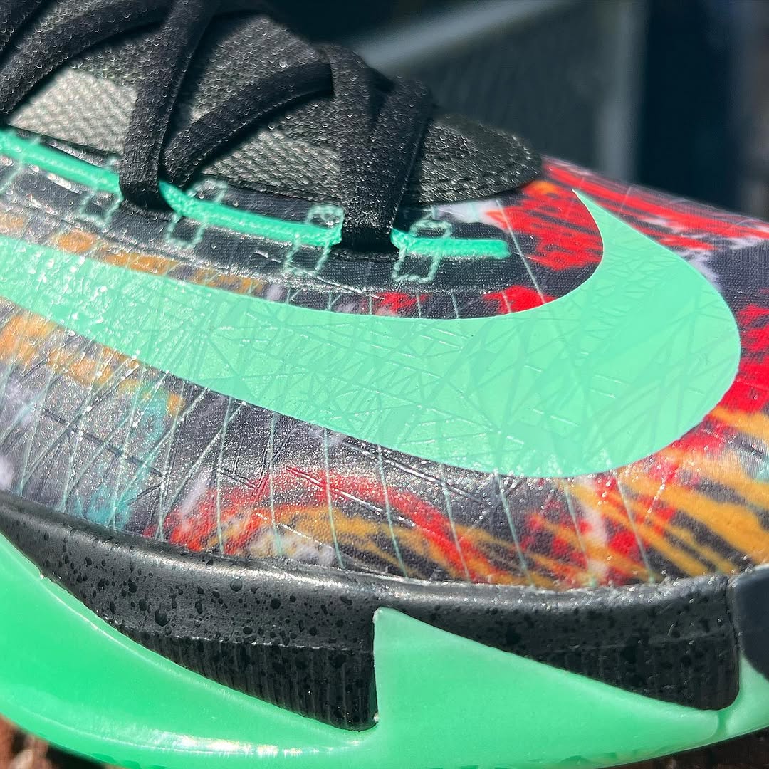 NIKE KD 6 RETRO 'ILLUSION' ナイキ ケーディ 4 ケビン デュラント