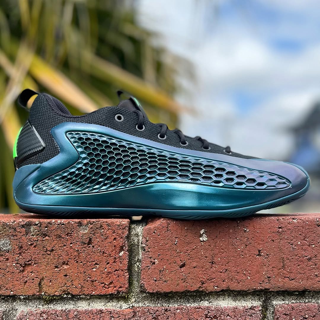 adidas アンソニーエドワーズ1 アンソニー・エドワーズ”初のシグネチャーシューズ『adidas A.E.