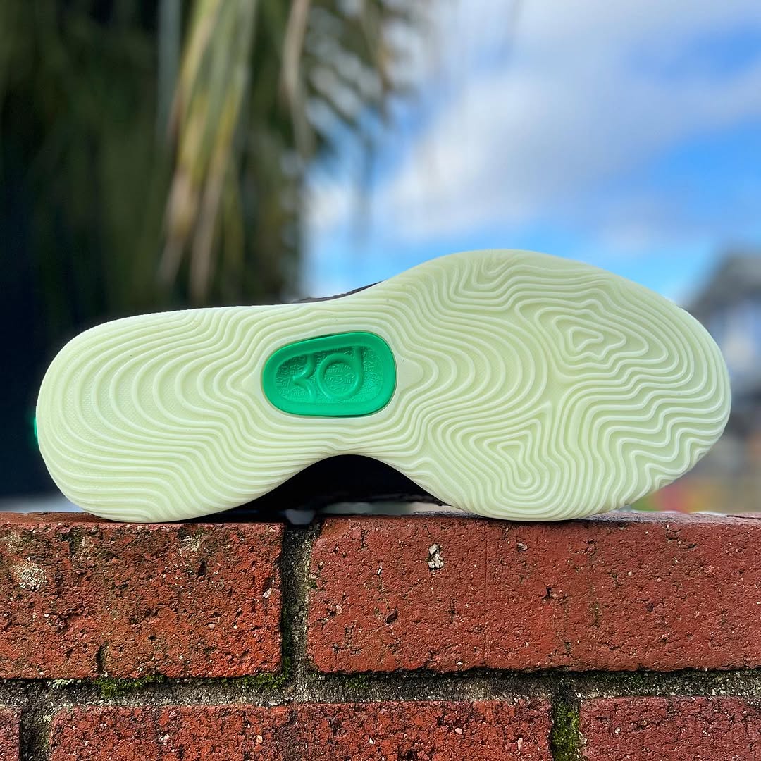 NIKE KD 18 EP 'SLIM REAPER' ナイキ ケーディ 18 ケビン デュラント