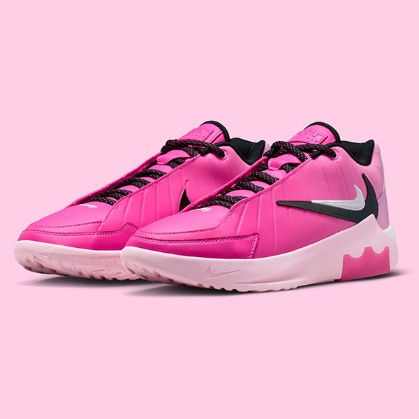 ナイキ×レブロン ピンク フェイクファー付きバスケシューズ♡ NIKE LEBRON WITNESS 9 'BRONNY JAMES' ナイキ レブロン ウィットネス
