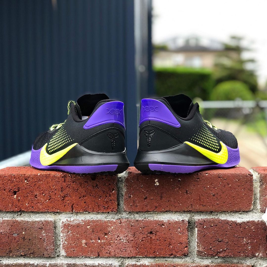 NIKE KOBE MAMBA FURY 'LAKERS AWAY' ナイキ コービー ブライアント