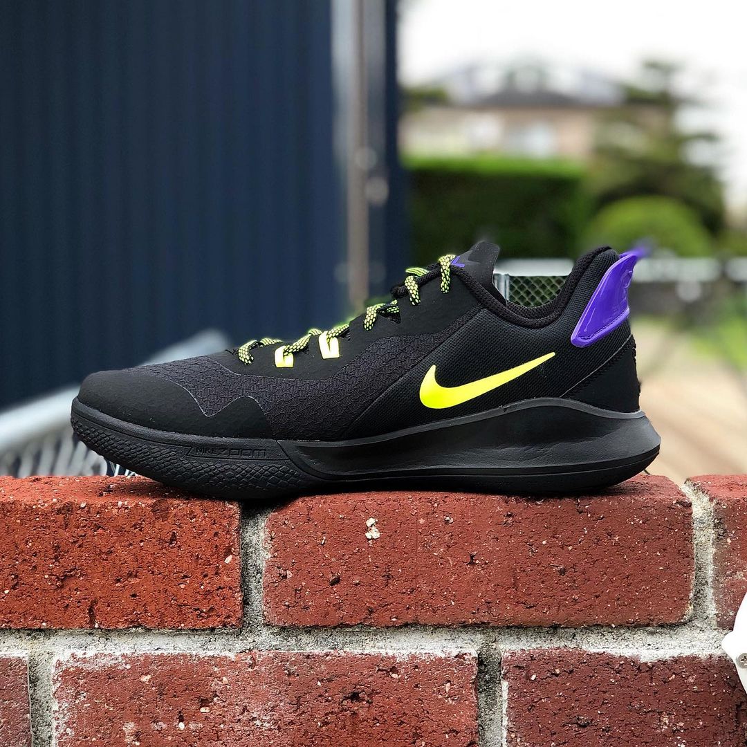 素晴らしい価格 NIKE コービー ナイキ AWAY' 'LAKERS FURY MAMBA KOBE シューズ(男性用)