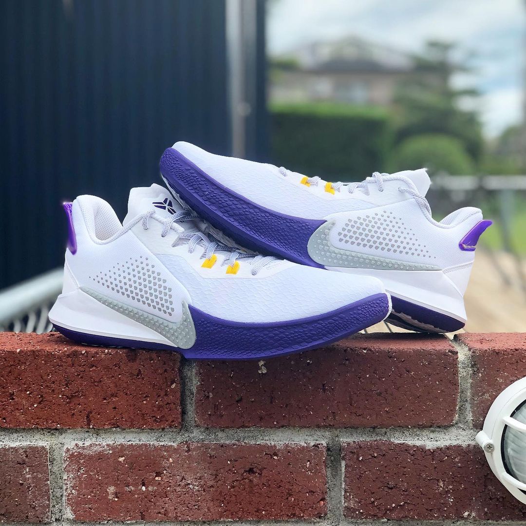 NIKE KOBE MAMBA FURY 'LAKERS HOME' ナイキ コービー ブライアント