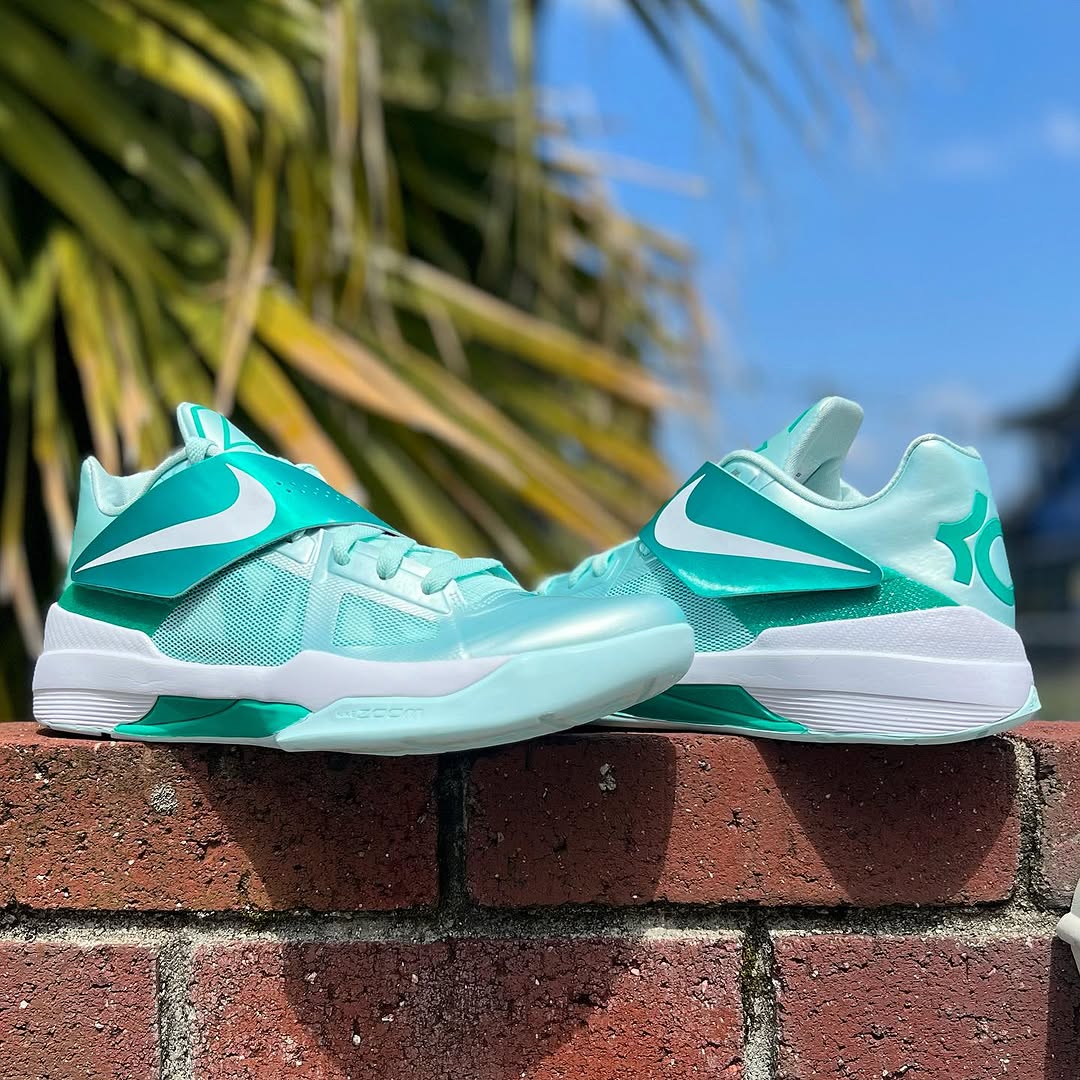 NIKE KD 4 'EASTER' ナイキ ケーディ 4 ケビン デュラント 2025年 復刻