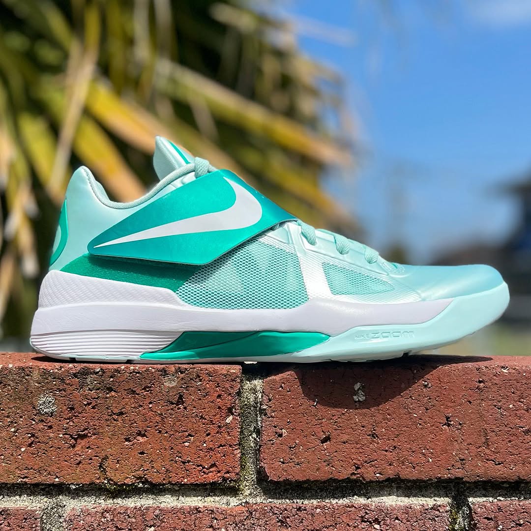 NIKE KD 4 'EASTER' ナイキ ケーディ 4 ケビン デュラント 2025年 復刻