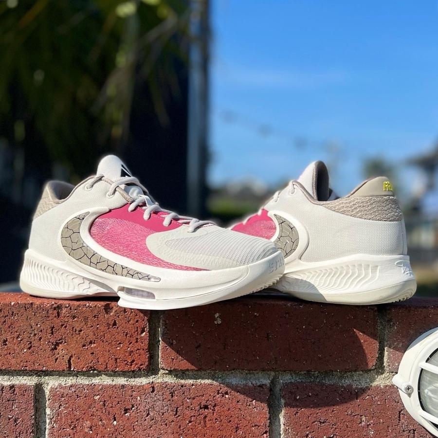 NIKE ZOOM FREAK 4 'LIGHT BONE' ナイキ ズーム フリーク 4 ヤニス