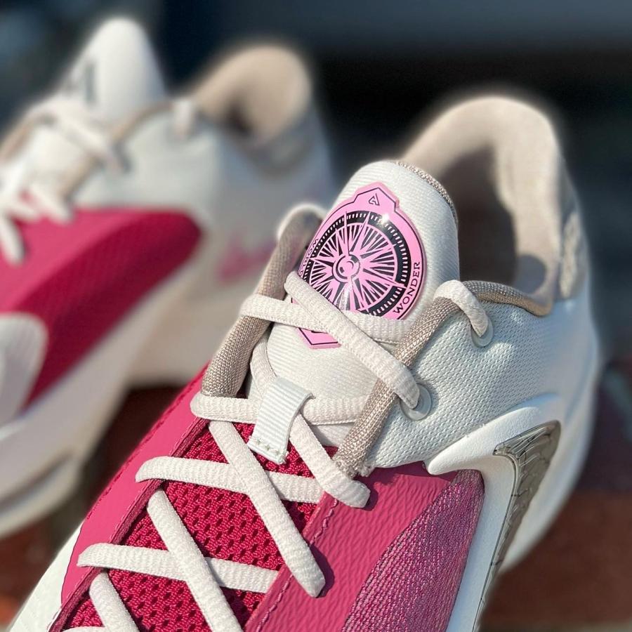 NIKE ZOOM FREAK 4 'LIGHT BONE' ナイキ ズーム フリーク 4 ヤニス