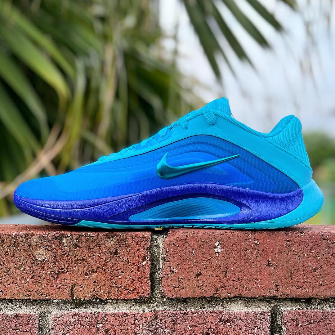 NIKE A ONE 'BLUE FURY' ナイキ エー ワン ウィメンズ エイジャ