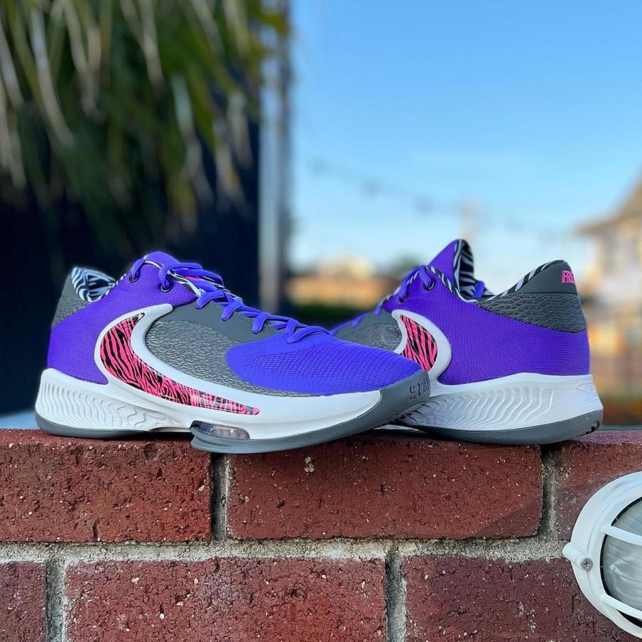 NIKE ZOOM FREAK 4 'ACTION GRAPE' ナイキ ズーム フリーク 4 ヤニス