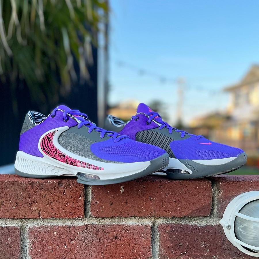 NIKE ZOOM FREAK 4 'ACTION GRAPE' ナイキ ズーム フリーク 4 ヤニス