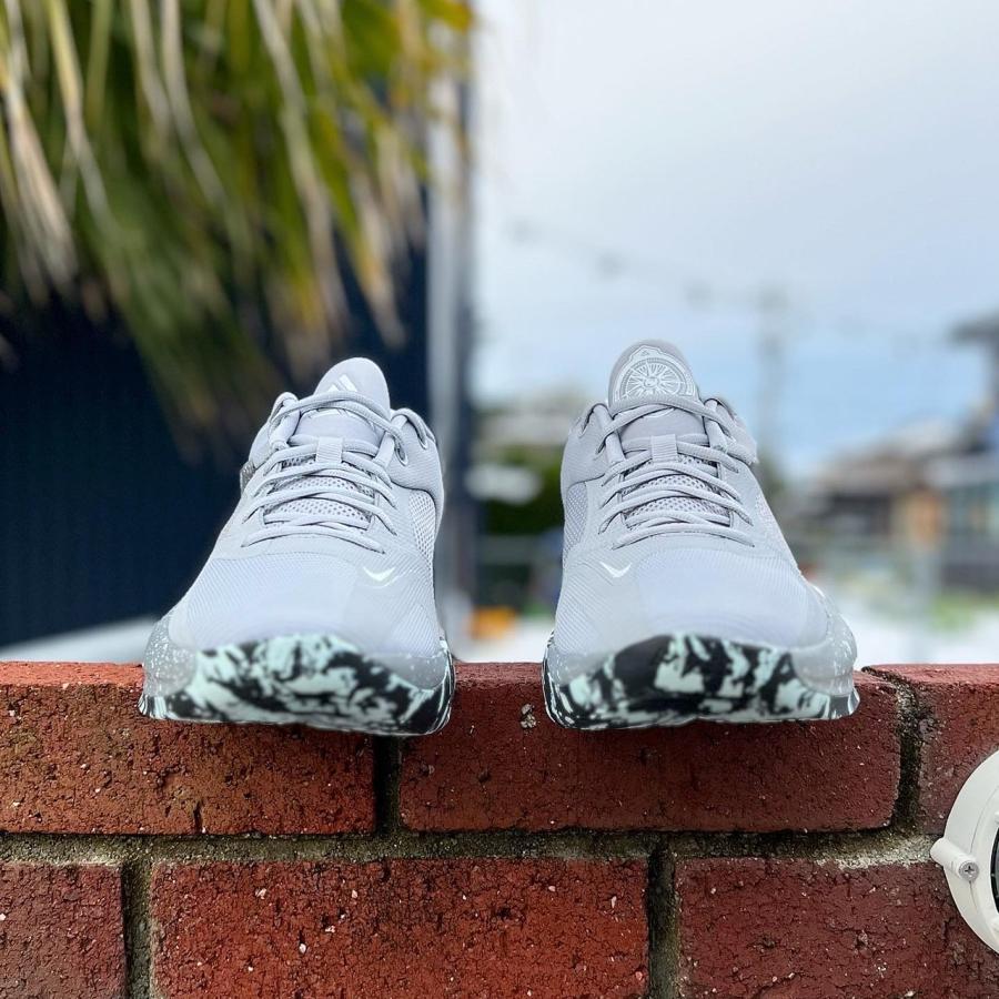 NIKE ZOOM FREAK 4 EP 'WOLF GREY' ナイキ ズーム フリーク 4 ヤニス