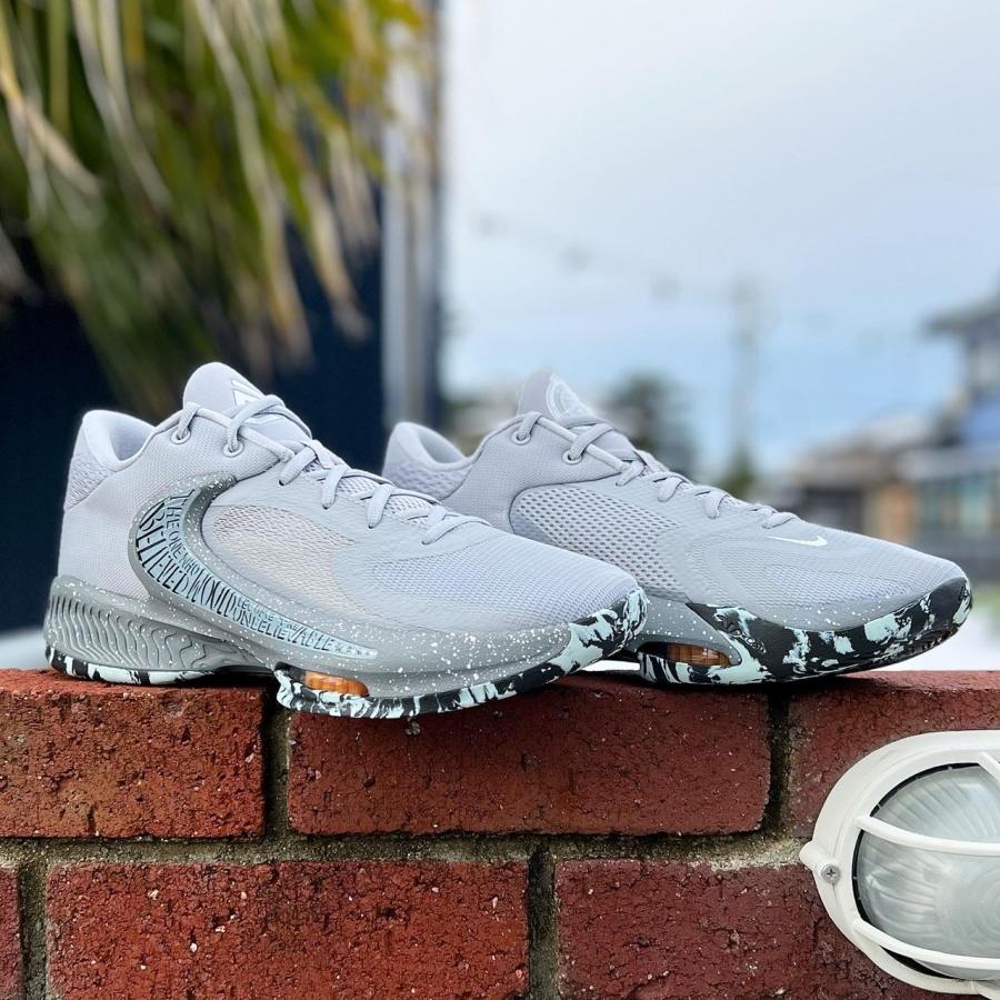 NIKE ZOOM FREAK 4 EP 'WOLF GREY' ナイキ ズーム フリーク 4 ヤニス