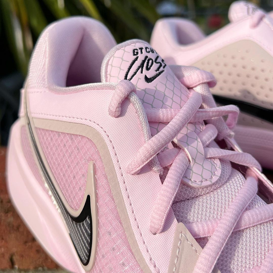 NIKE AIR ZOOM G.T. CUT CROSS 'THINK PINK' ナイキ エア ズーム