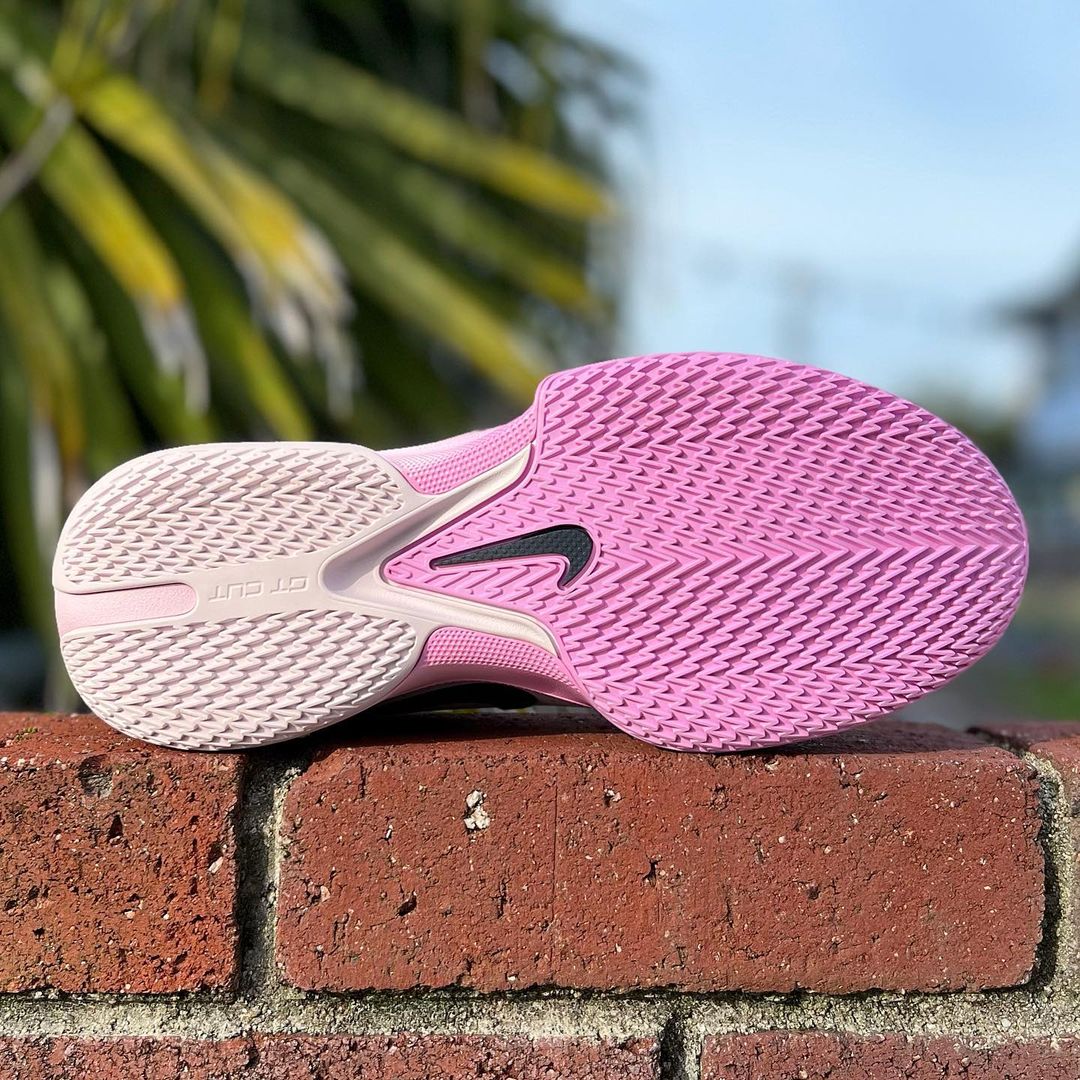 NIKE AIR ZOOM G.T. CUT CROSS 'THINK PINK' ナイキ エア ズーム