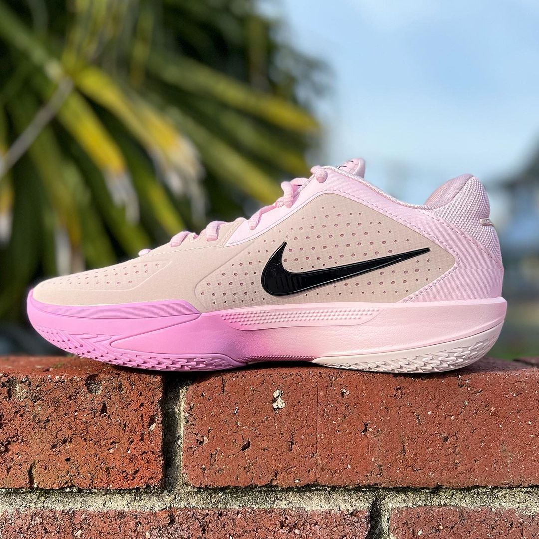 バ*き様 NIKE ズームGTカット　復刻　ピンク　ピンクリボン 国内4月17日発売予定】ナイキ エア ズーム G.T. カット ”シンク